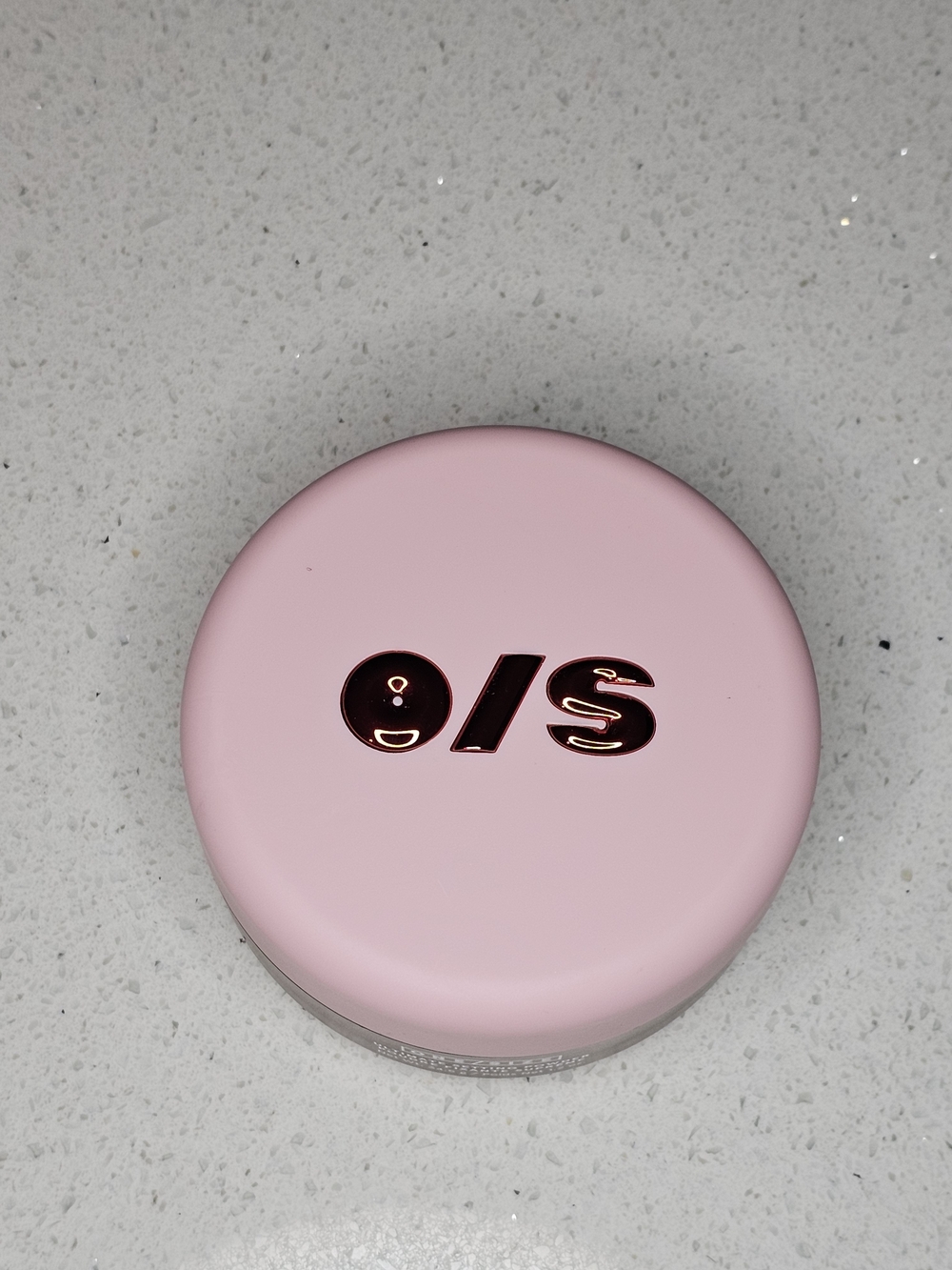ONE/SIZE Ultimate Setting Powder – Translucent - Picture 3 of 7